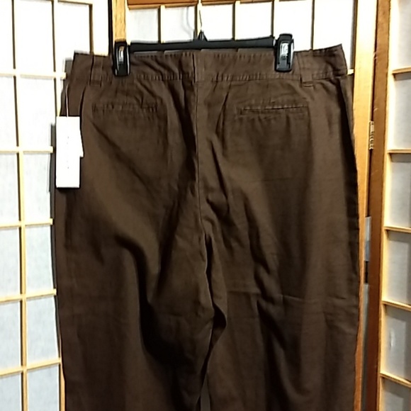 Capris - Picture 4 of 5